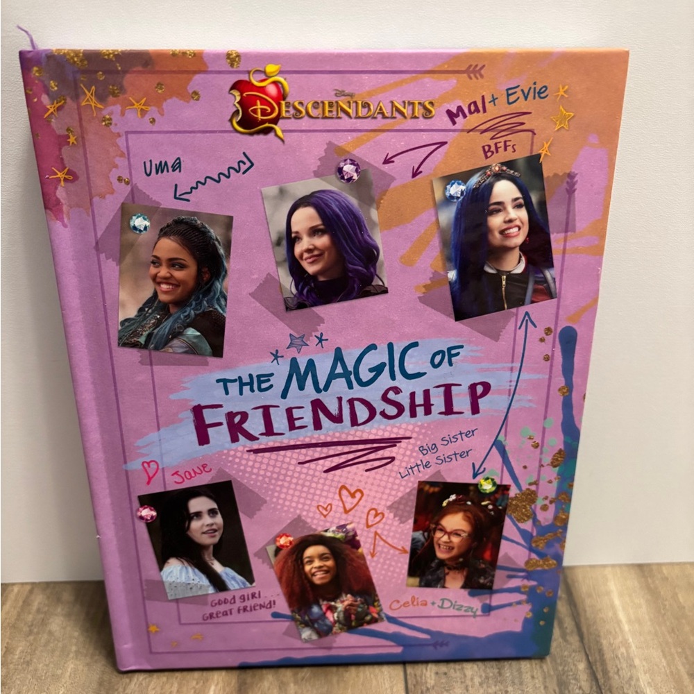 ***5 for $25*** Descendants The Magic of Friendship
